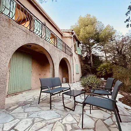Magnifique Climatise Avec Vue Ref Les Calanques Villa Saint-Raphael (Var)