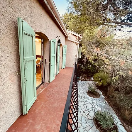 Villa Magnifique Climatise Avec Vue Ref Les Calanques Saint-Raphael (Var)